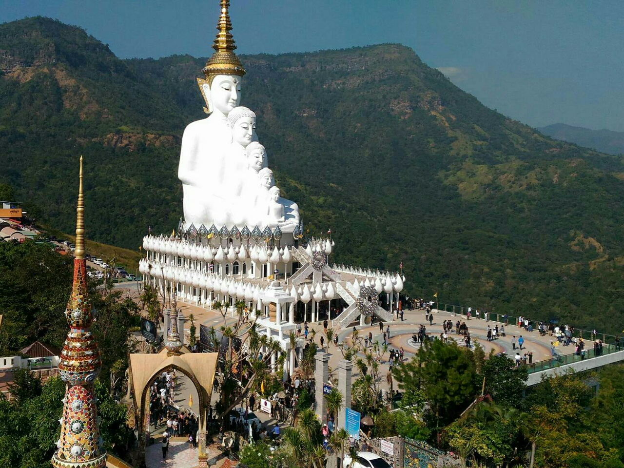 สถานที่ขอหวย วัดพระธาตุผาซ่อนแก้ว 2566